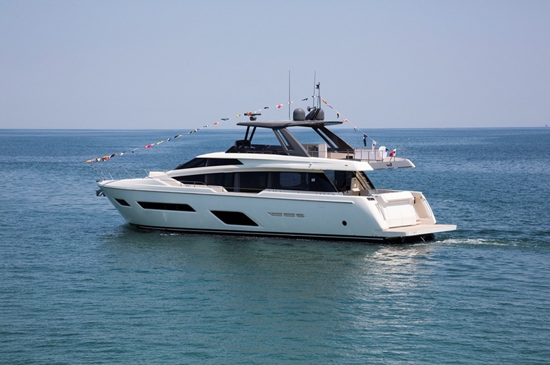 Откройте для себя новый уровень с Ferretti Yachts 780 Откройте для себя новый уровень с Ferretti Yachts 780